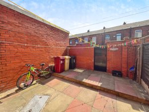 Rear yard- click for photo gallery